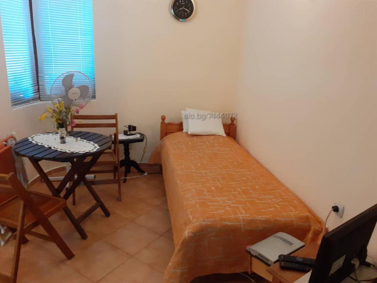 Private Studio Intsaraki - Sveti Vlas Esterno foto